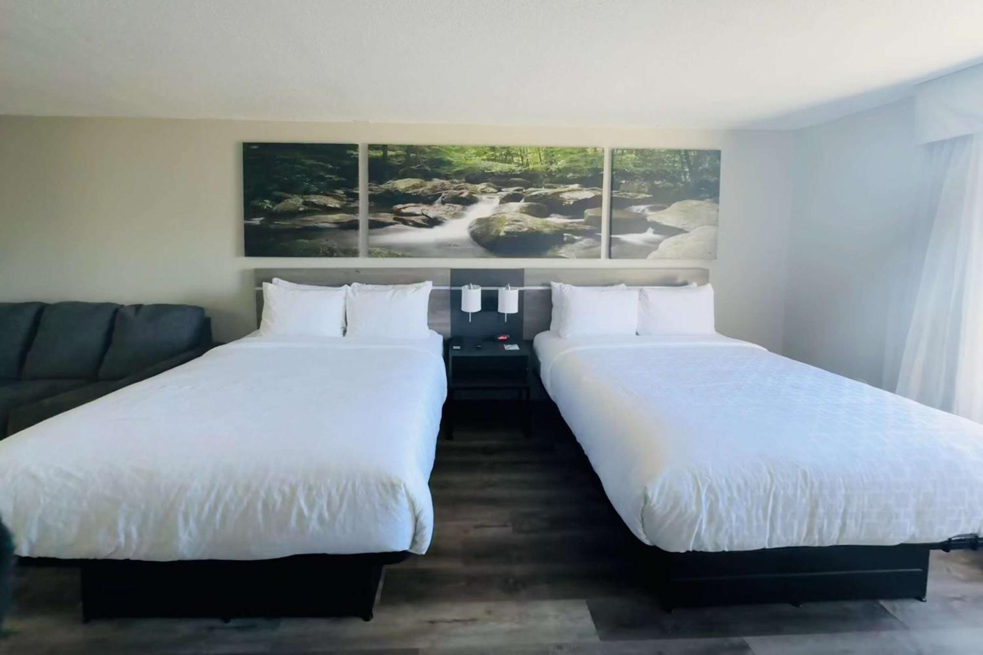 Clarion Pointe Albemarle Hotel Kültér fotó