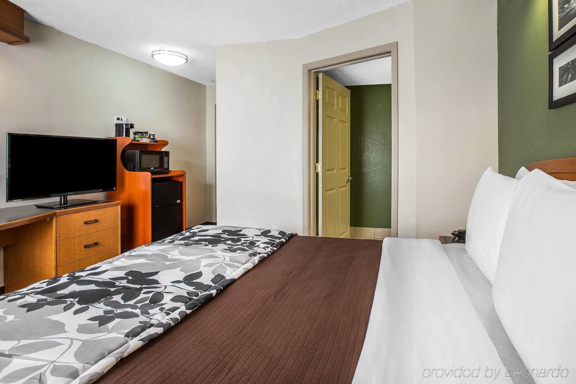 Clarion Pointe Albemarle Hotel Kültér fotó