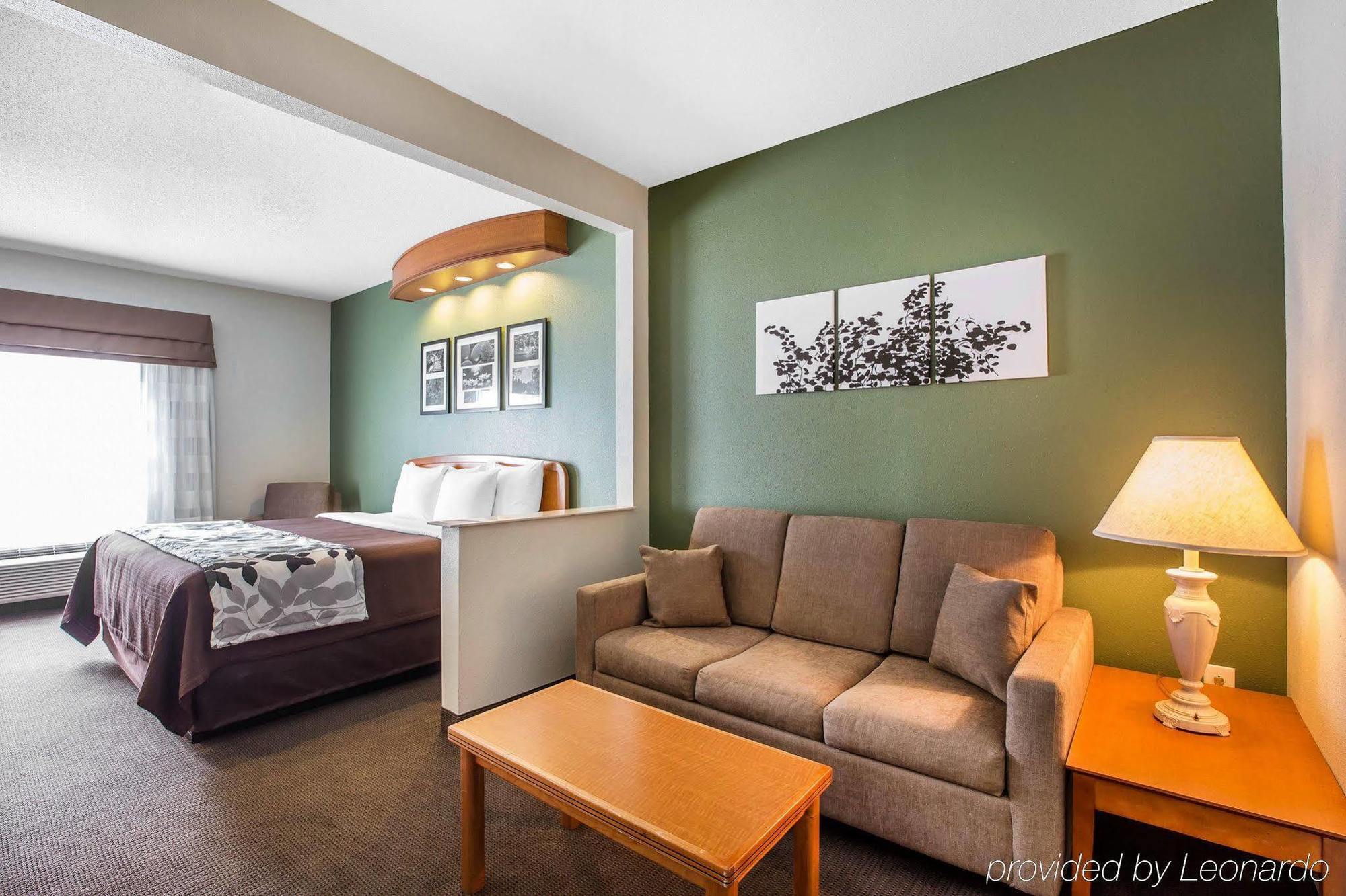 Clarion Pointe Albemarle Hotel Kültér fotó